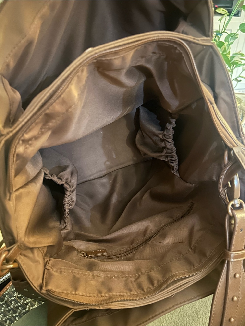 EUC BEIS Maple Commuter Tote with Crossbody Strap - Picture 3 of 6
